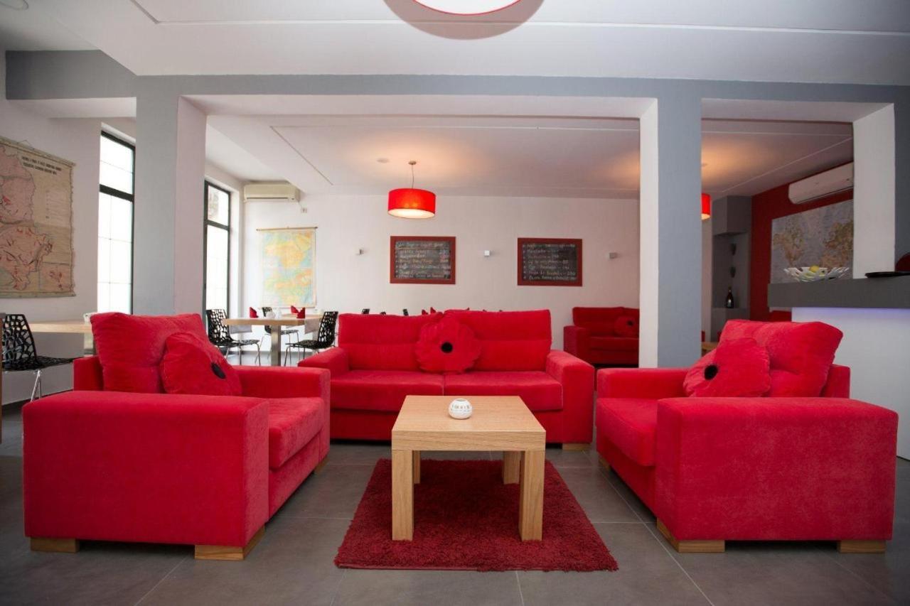 Hotel Rimini 地拉那 外观 照片