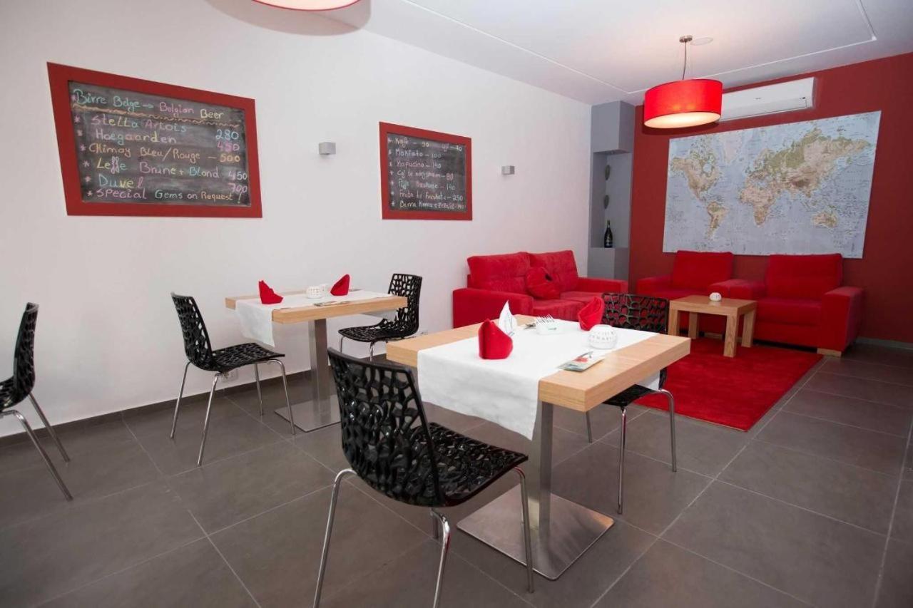 Hotel Rimini 地拉那 外观 照片