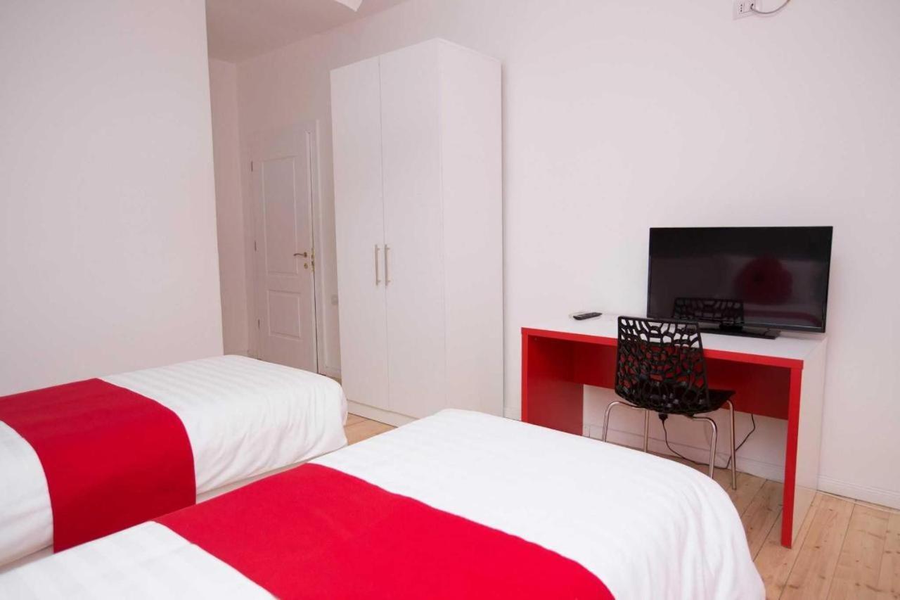 Hotel Rimini 地拉那 外观 照片