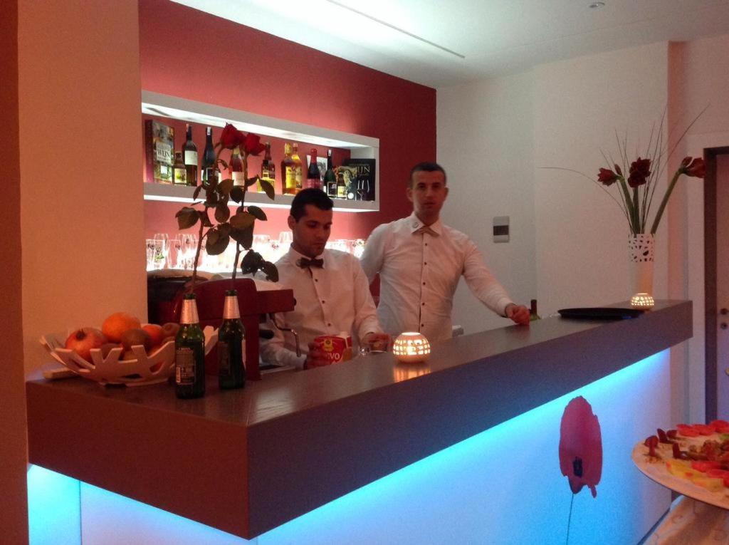 Hotel Rimini 地拉那 外观 照片